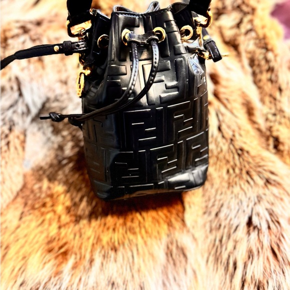 Fendi Handbags - Fendi mon tressor bag